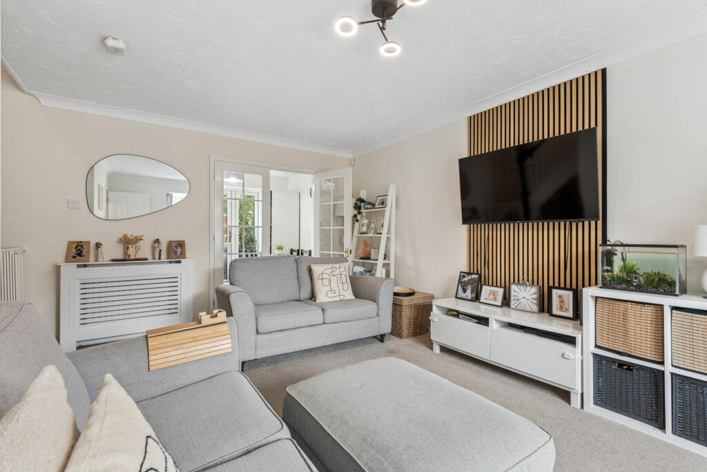 House in Barton-le-Clay, Central Bedfordshire - View 5