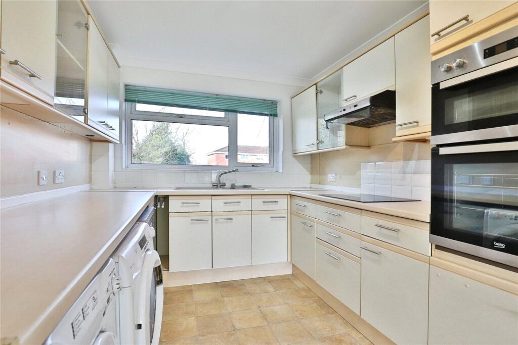 Apartment in Bournemouth - View 3