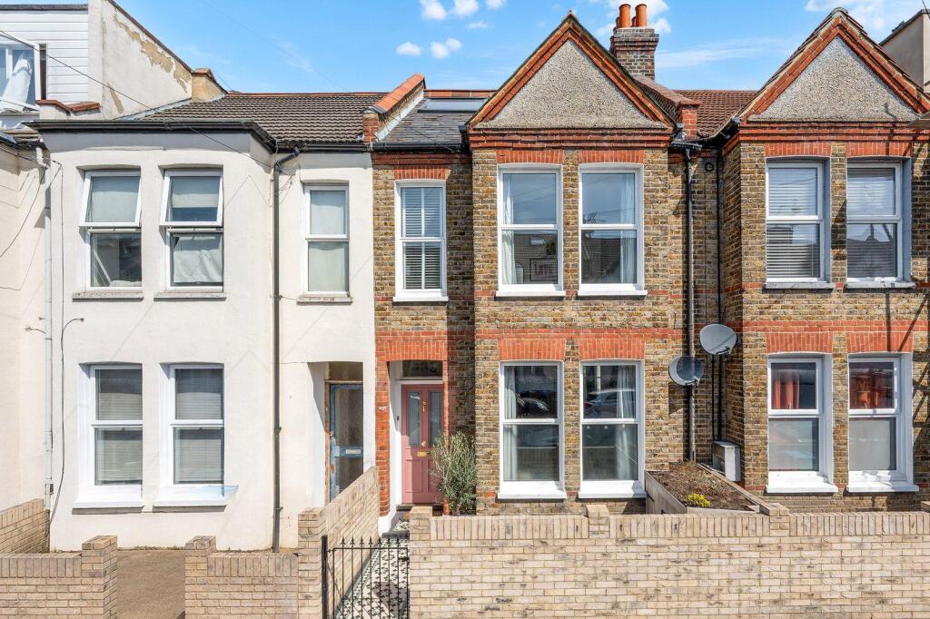 4-bed terraced on Boundary Road, London, £1,000,000