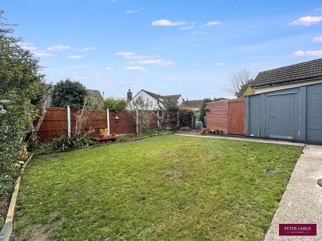 Ffordd Penrhwylfa, Prestatyn, Denbighshire, LL19 8BS photo 3
