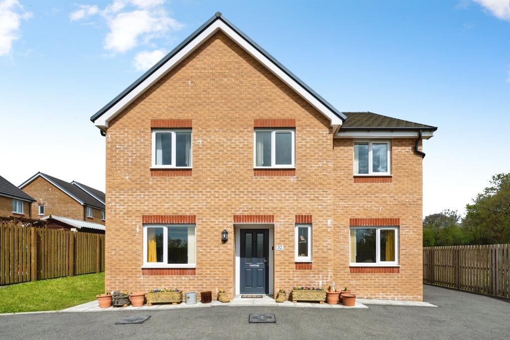 Main image of property: Clos Coed Derw, Penygroes, Llanelli