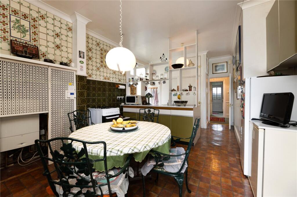 Luttrell Avenue, London, SW15 photo 4