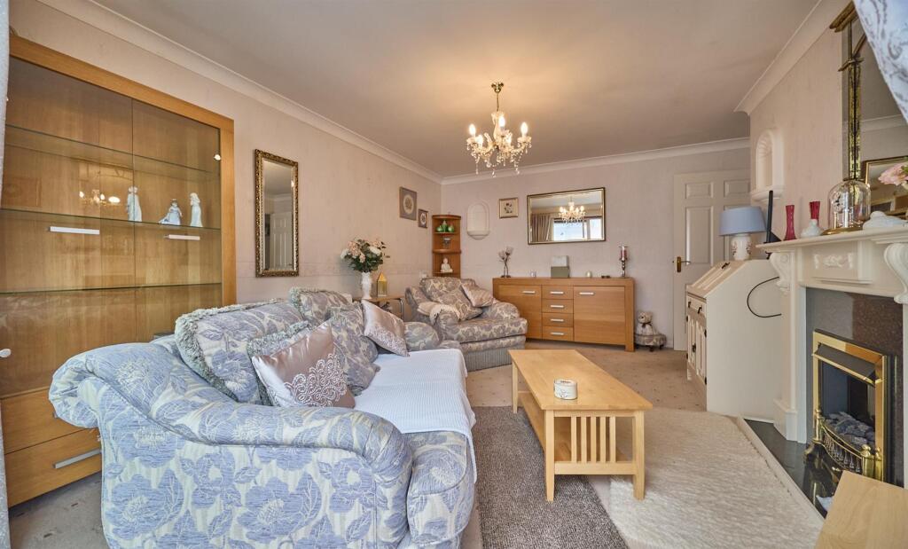 House in Leicester - More