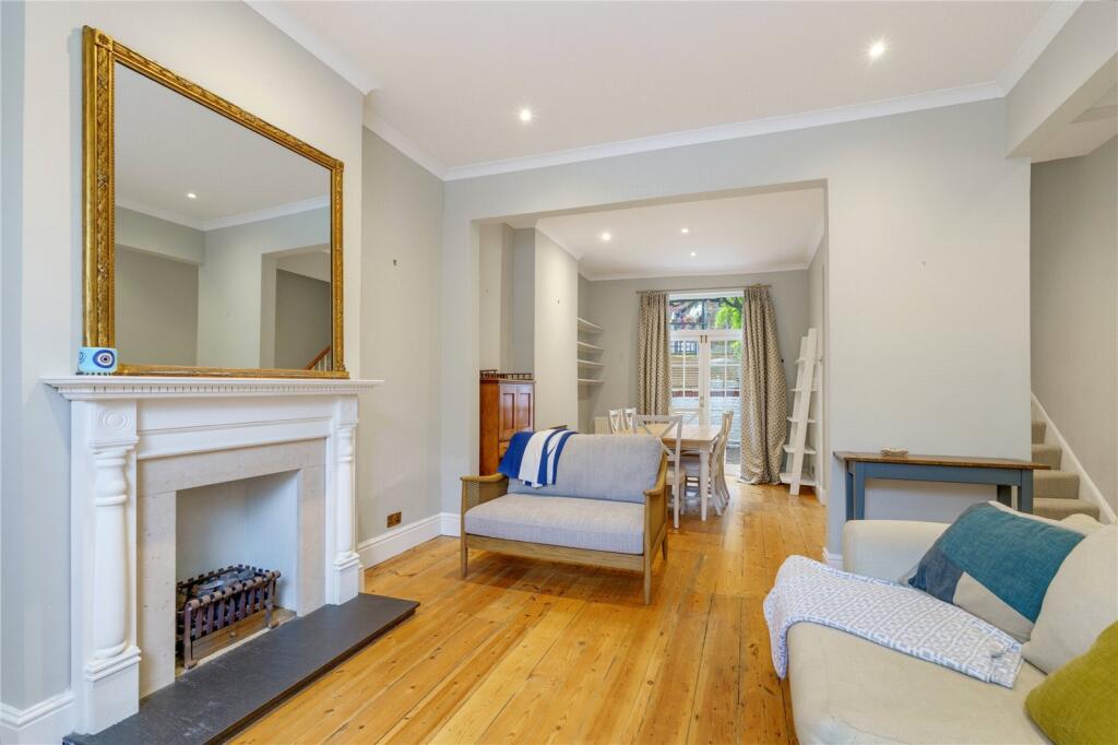 House in London, Hammersmith - View 2