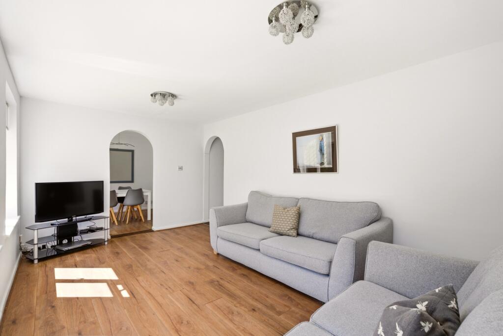 Additional image 6 of Hall Gardens, Colney Heath, St. Albans, Hertfordshire, AL4