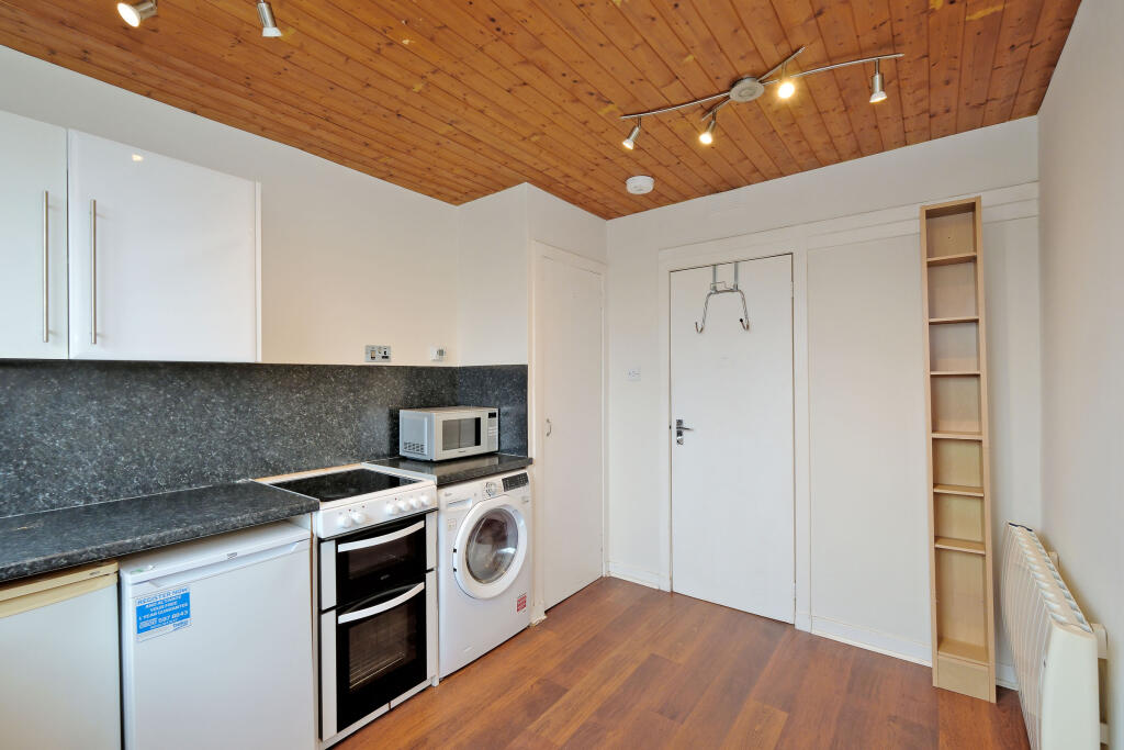 Apartment in Aberdeen - More