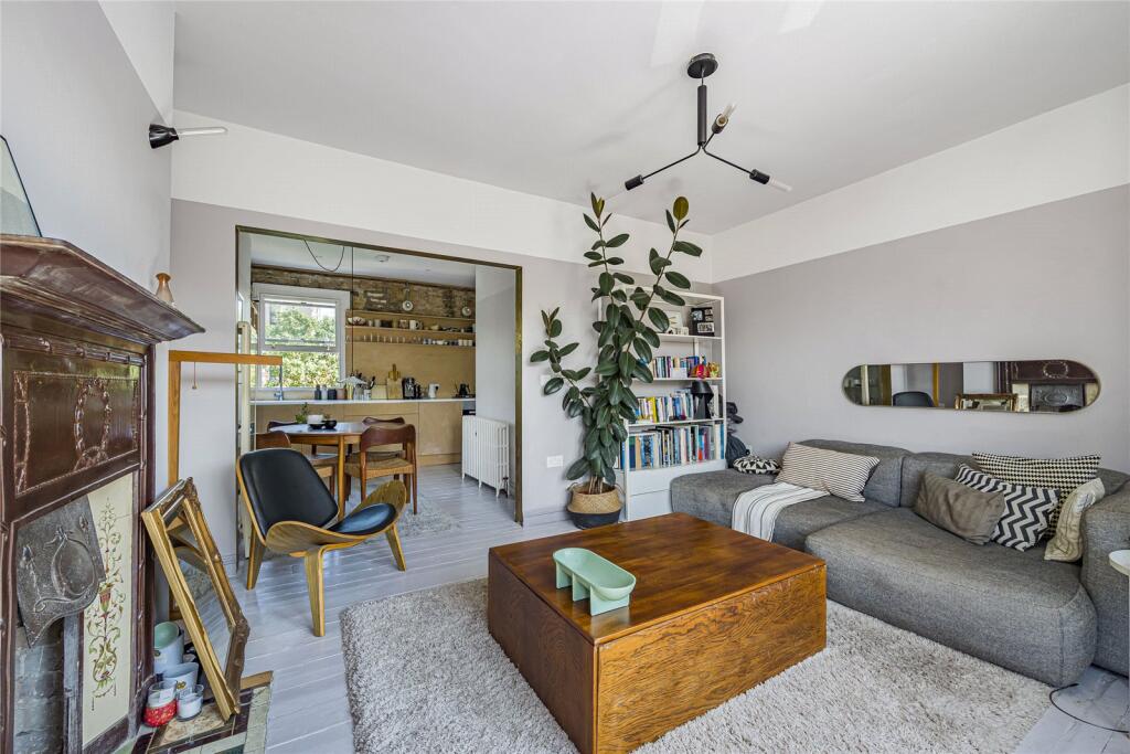 Apartment in London - View 2