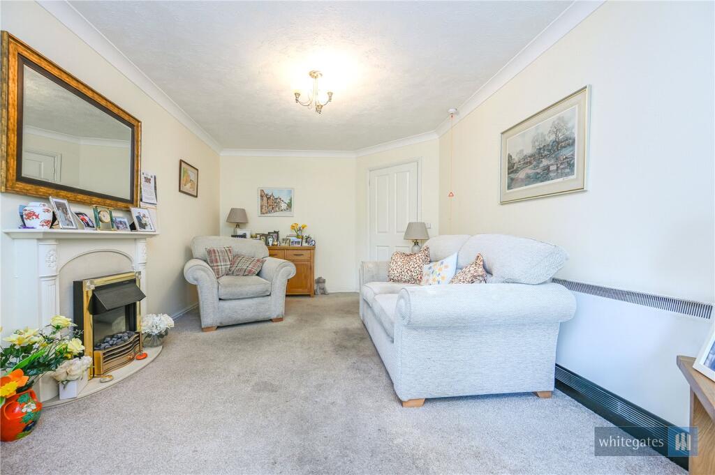 Apartment in Knowsley, Liverpool City Region - View 3