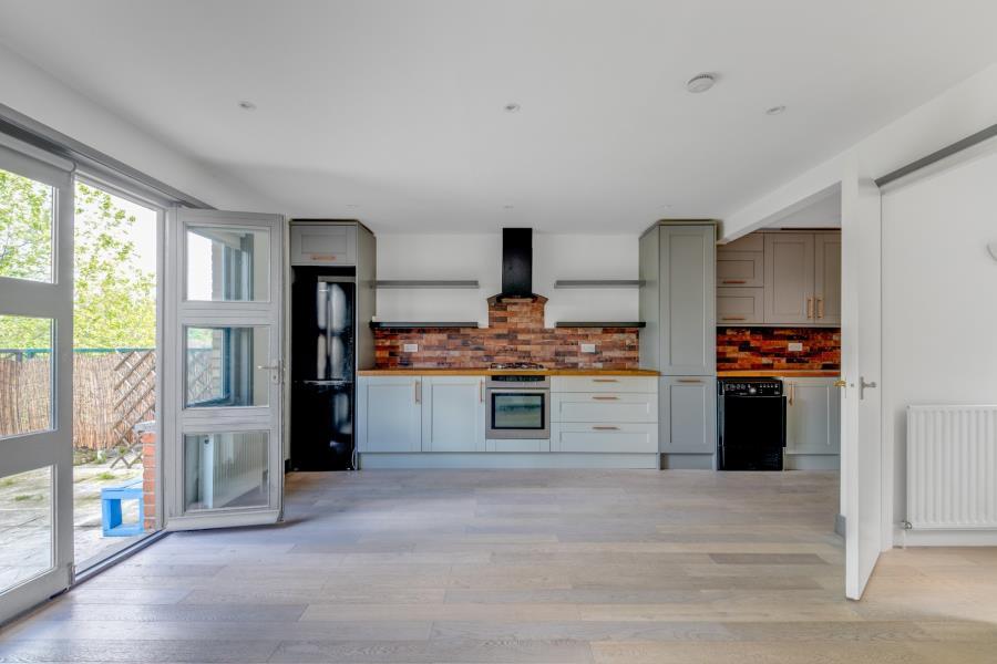 Apartment in London - View 4