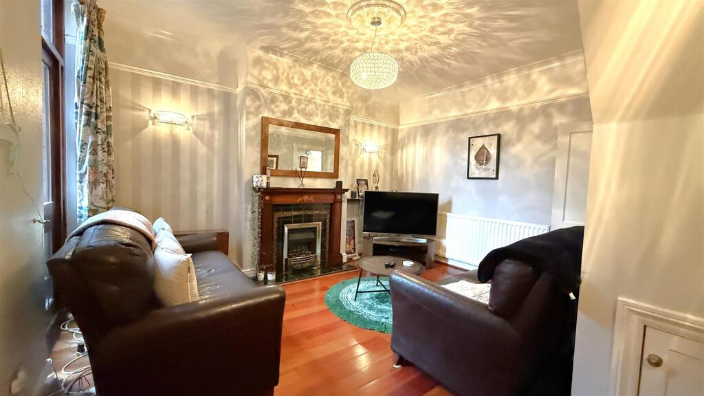 First Avenue, Selly Park, Birmingham photo 4
