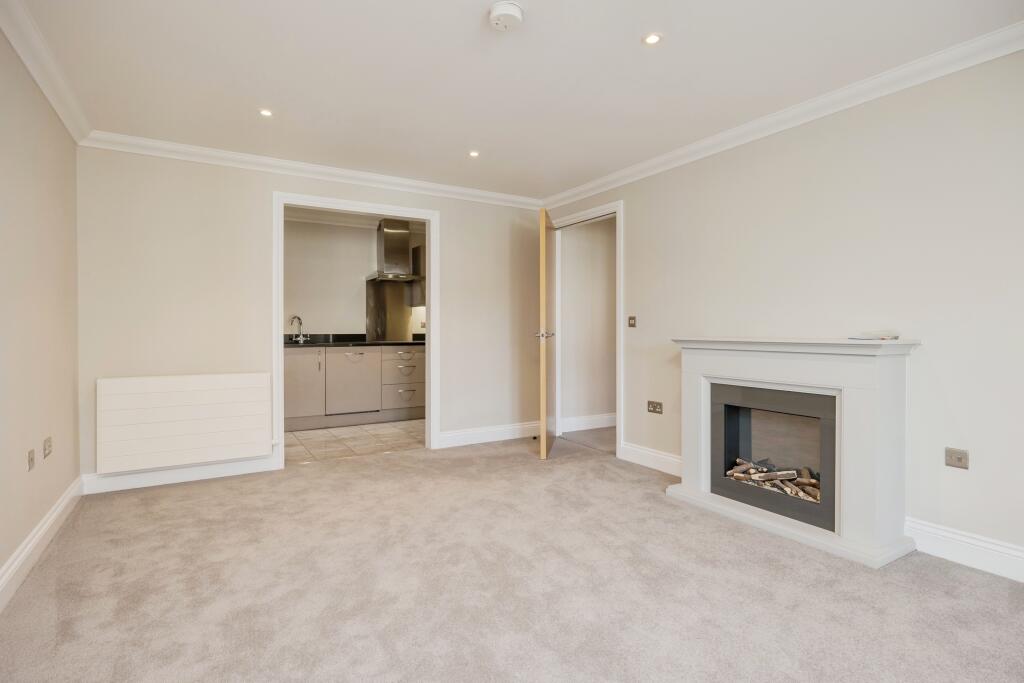 Apartment in Sevenoaks, Hextable - View 4