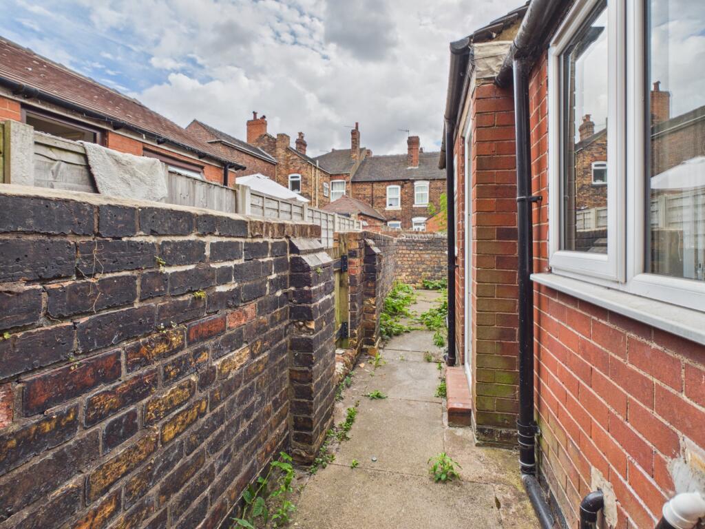 House in Stoke-on-Trent - View 5