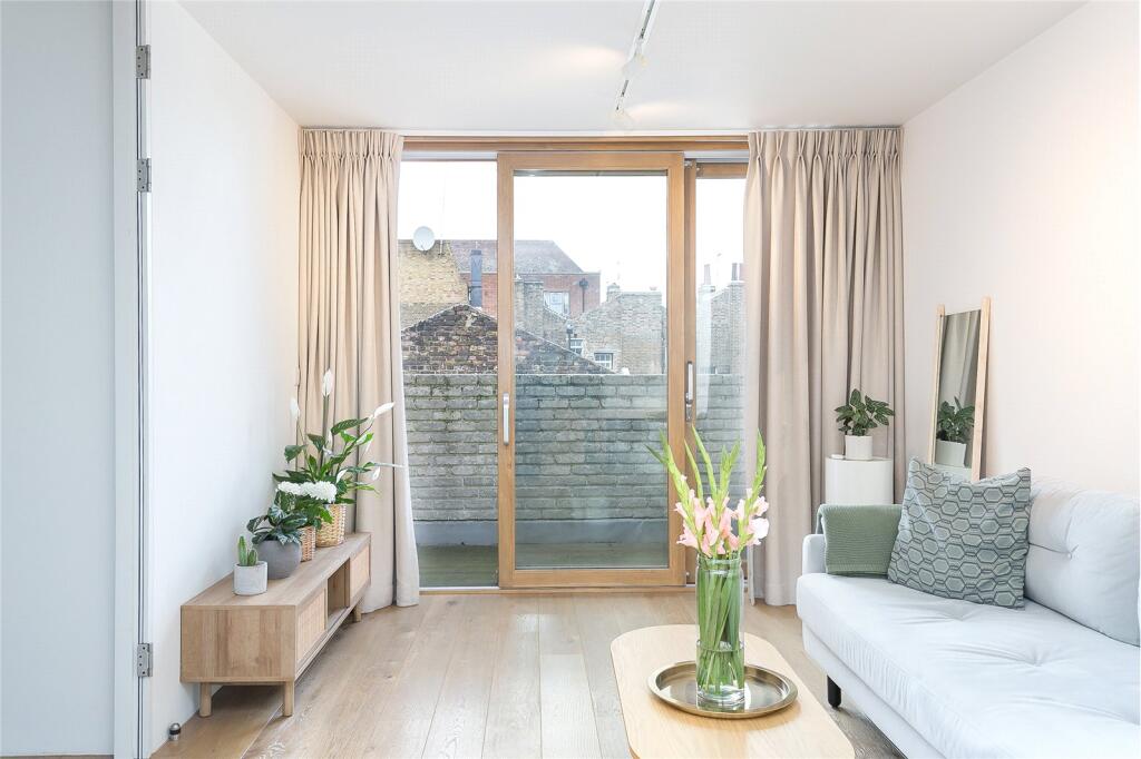 Apartment in London, Paddington - View 5