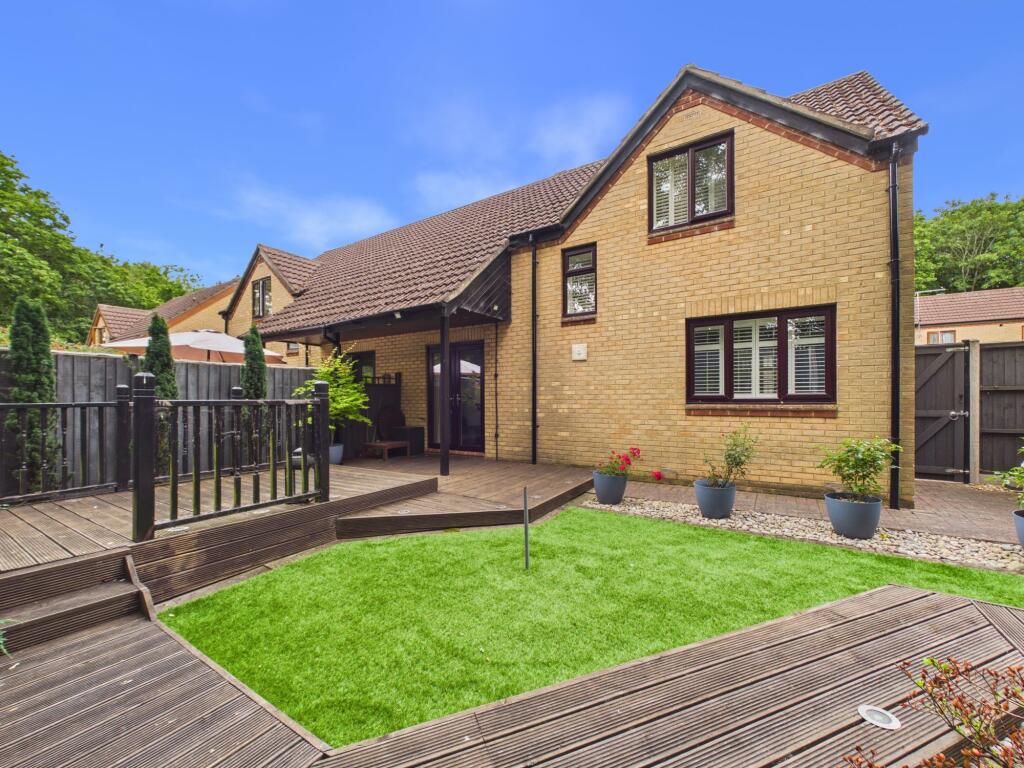 3-bed semi-detached on Thuro Grove, Orton Goldhay, PE2, £240,000