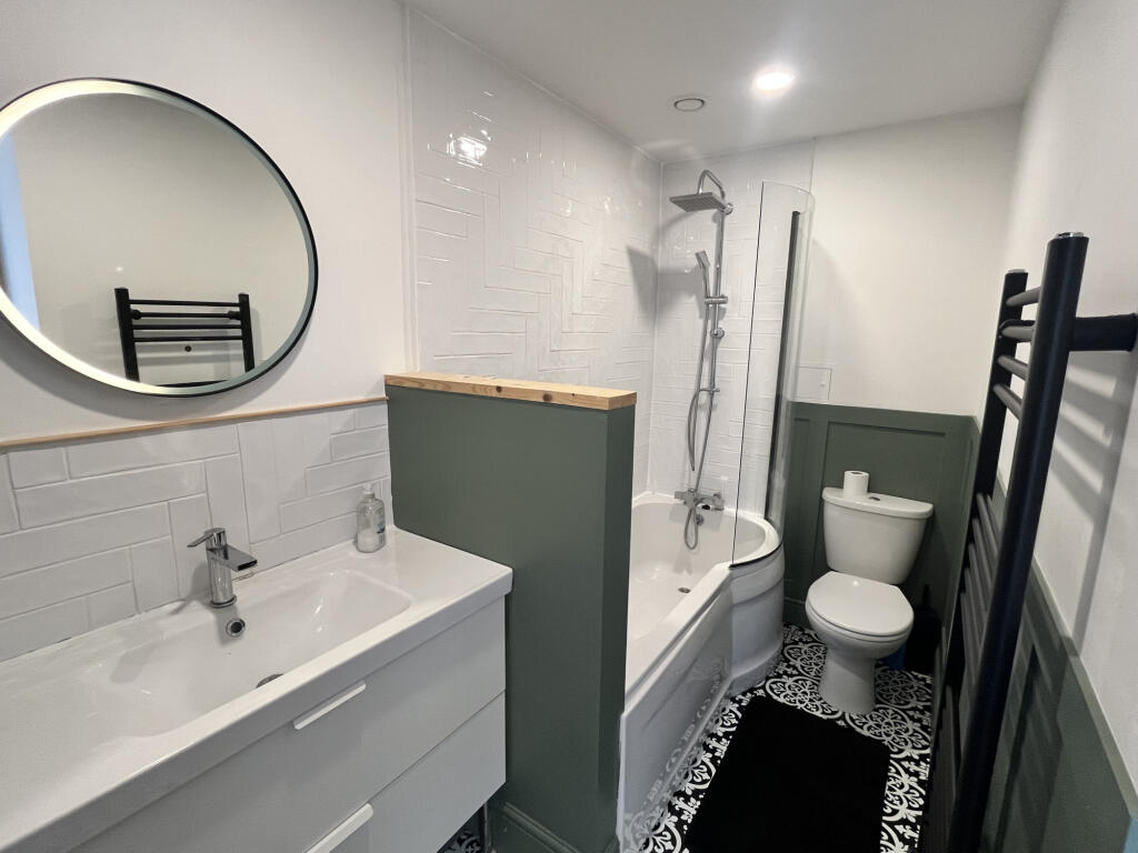 Apartment in Rochester - More
