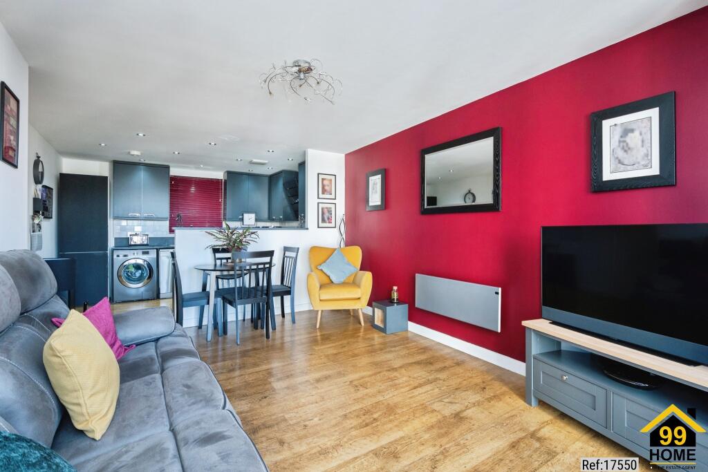 Apartment in London, Suttons Wharf, Mile End - View 4