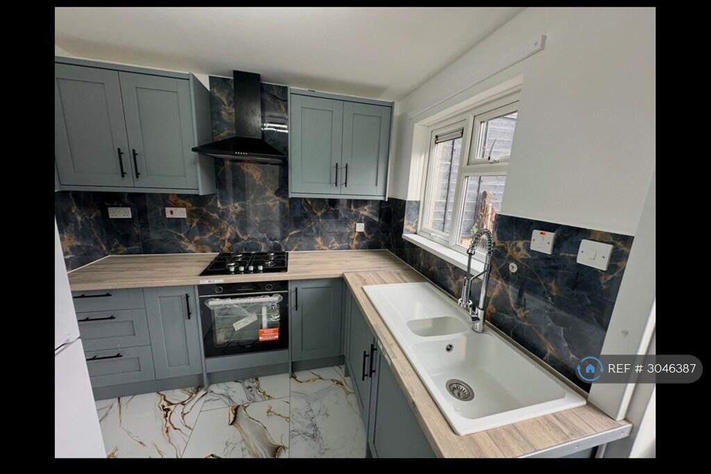 Main image of property: Honeybrook Close, Chippenham, SN14