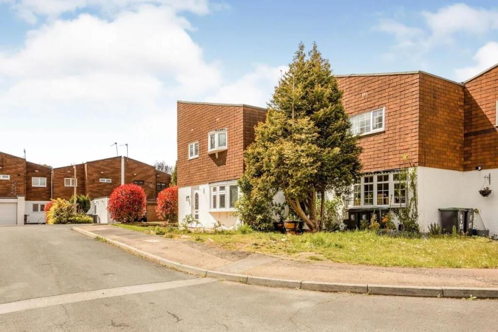 Main image of property: Shillibeer Walk, Chigwell