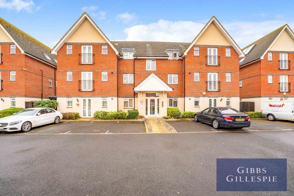 Main image of property: Charlton Court, 557 Uxbridge Road, Hayes, UB4