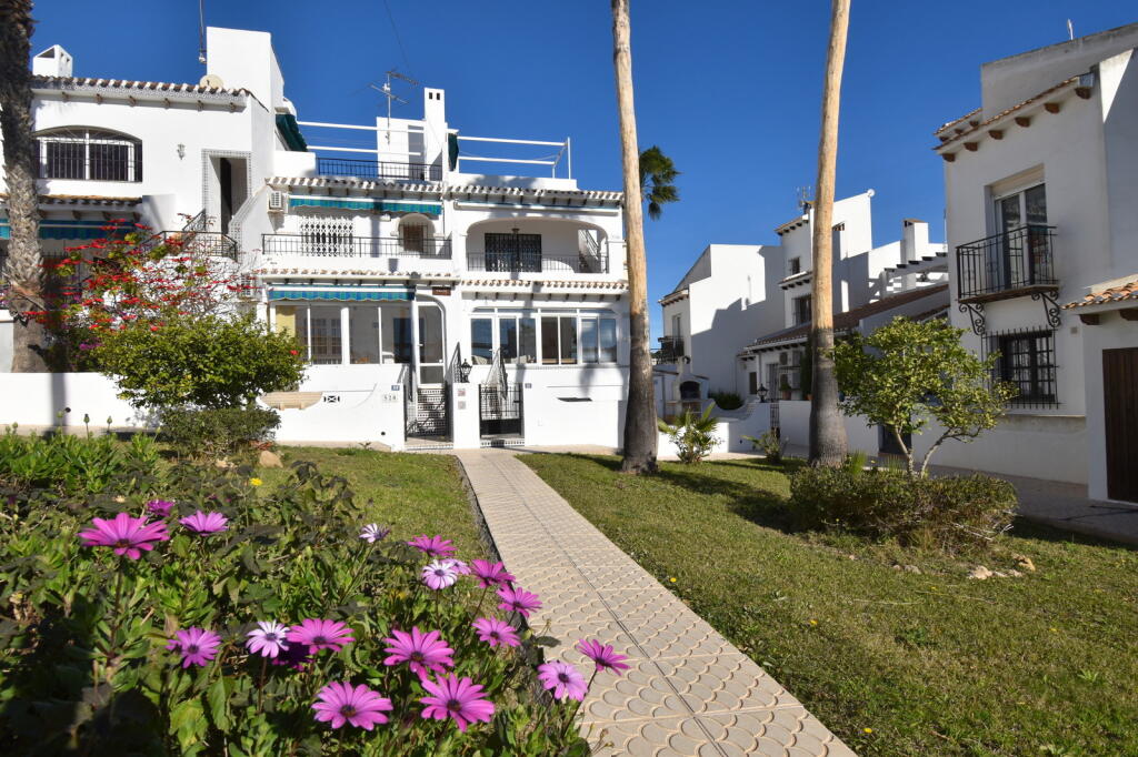 Main image of property: Valencia, Alicante, Villamartin