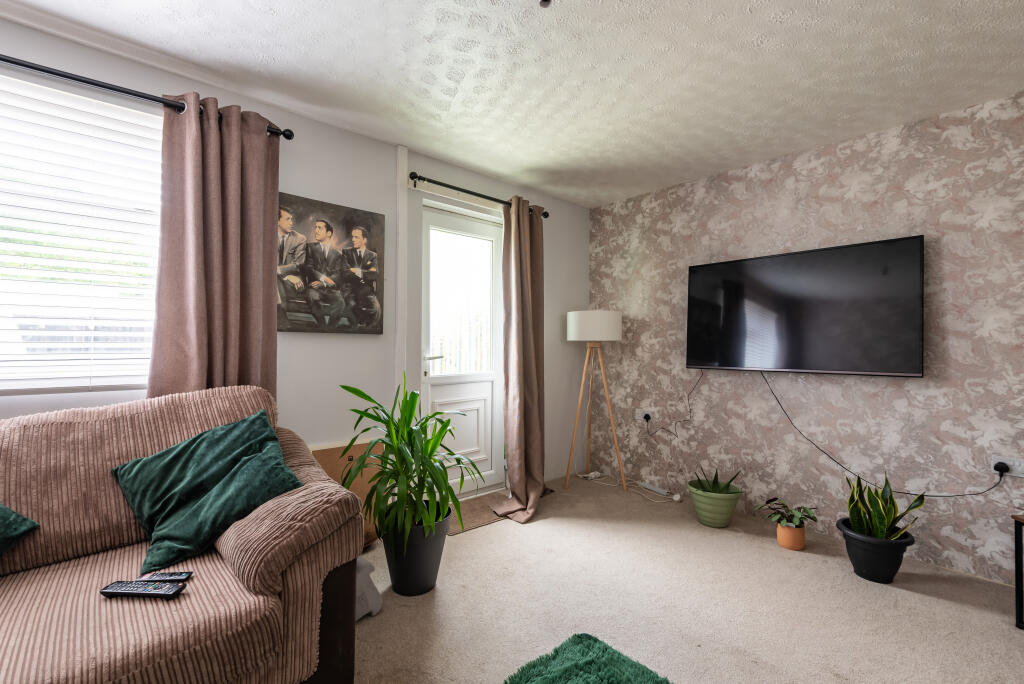 House in Kingston upon Hull, Bransholme - View 4