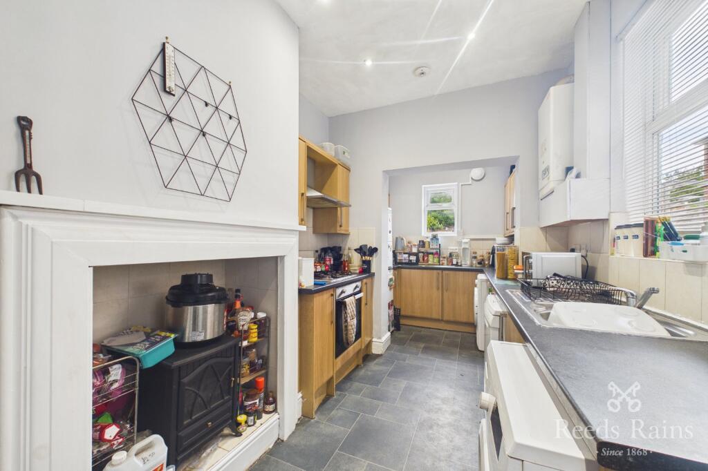 House in Rotherham, South Yorkshire - View 5