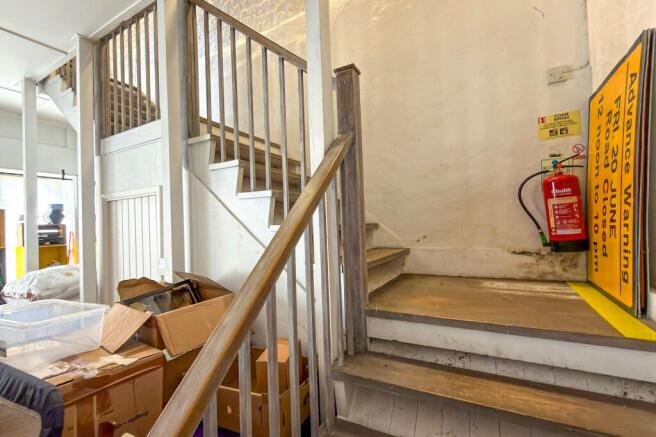 Tutt Antiques, Angel Street, Petworth, GU28 0BQ