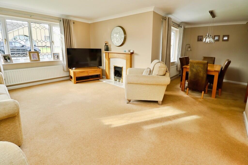 House in West Lindsey, Sudbrooke CP - View 3