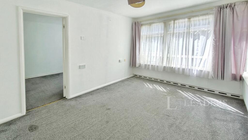 Lennox Road, Chichester, West Sussex - More