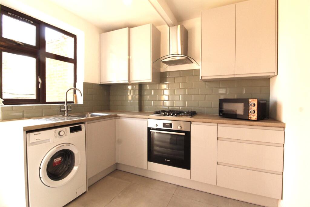 Main image of property: Broomgrove Gardens, Edgware, HA8