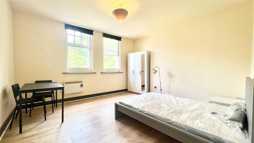 Main image of property: Bridge Street, Reading, Berkshire, RG1