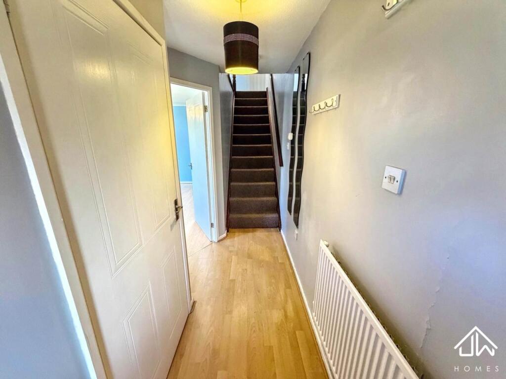 House in Blackwood, Caerphilly - More