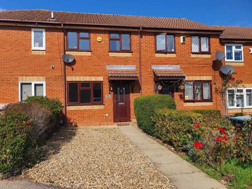 Main image of property: Dexter Close, Luton, LU3