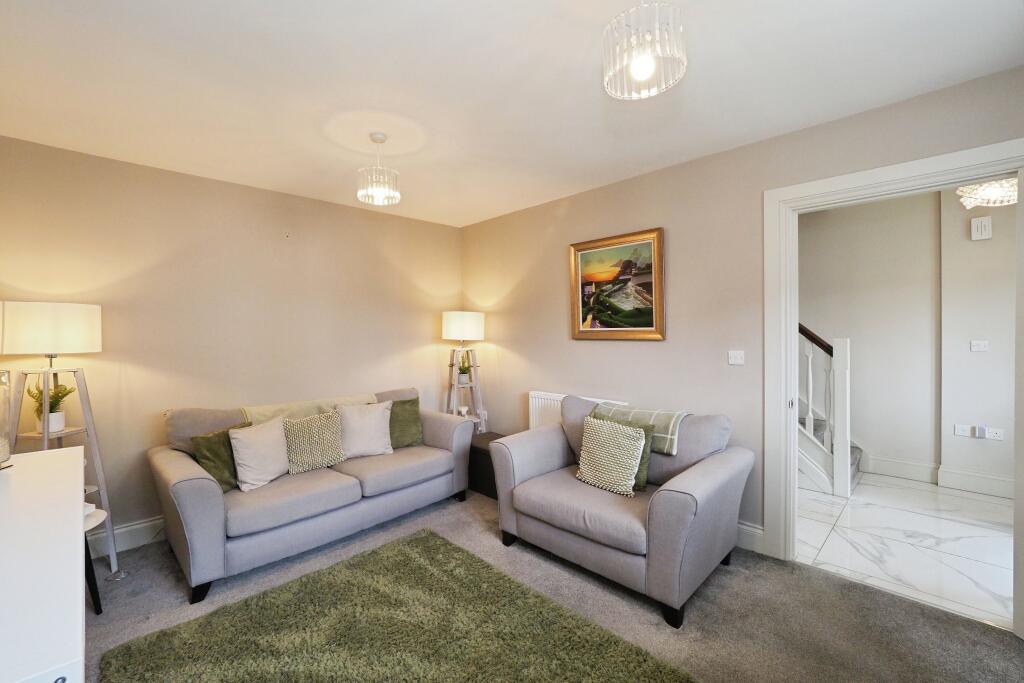 House in Nottingham - View 4