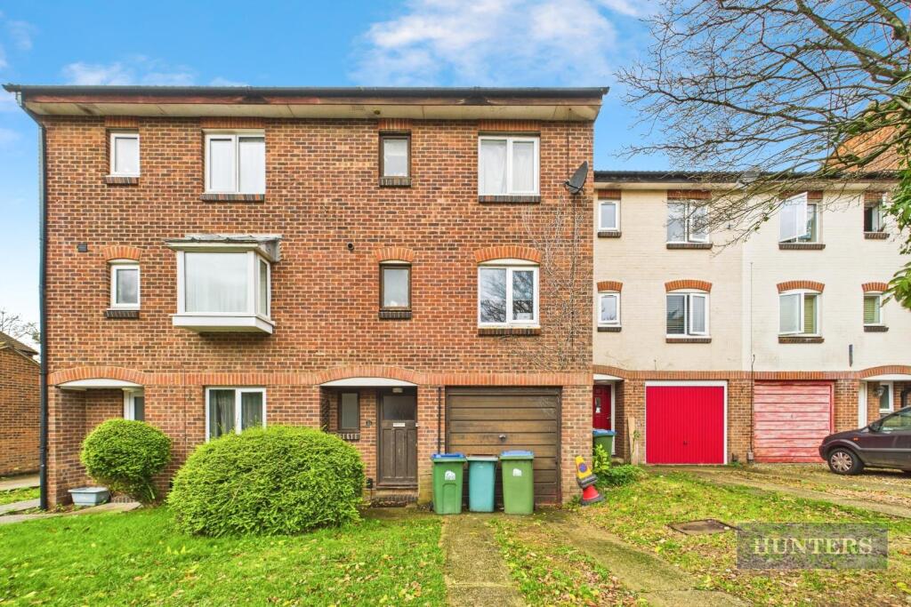 4-bed terraced on Ranelagh Gardens, Southampton, SO15 2TH, £250,000