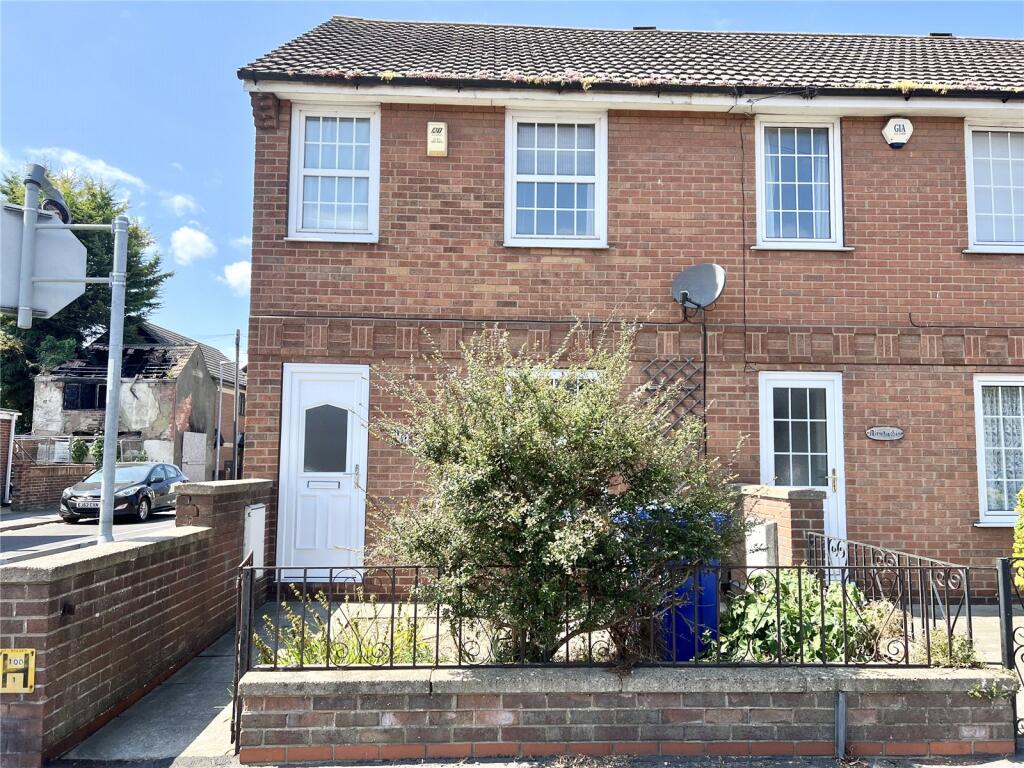 Main image of property: Heneage Road, Grimsby, DN32