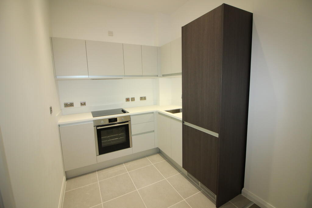 Apartment in Coventry, Spon End - View 4