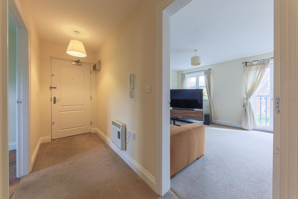Apartment in Newcastle upon Tyne - View 4
