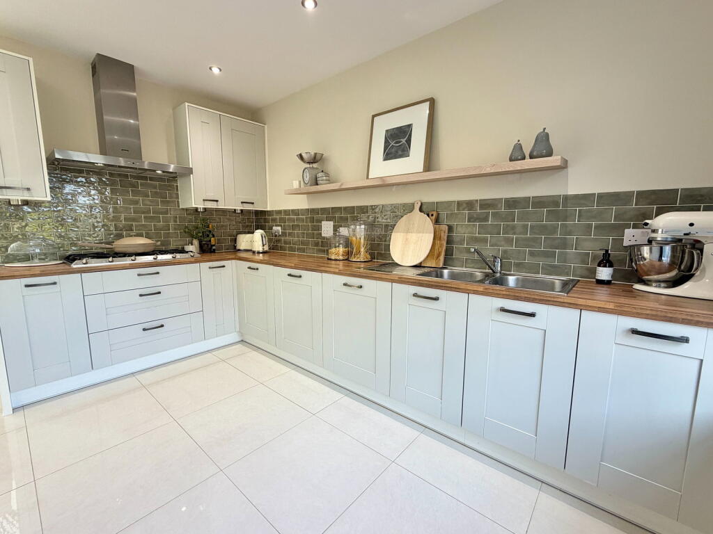 House in Northampton - View 5