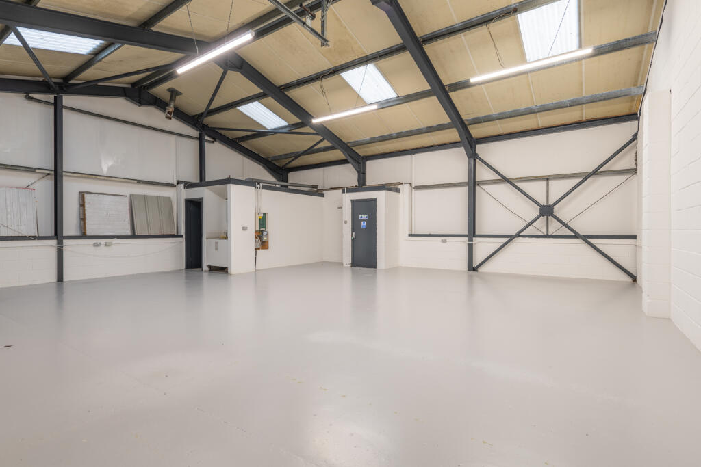 Unit 4 Pontcynon IE WEB-21.jpg