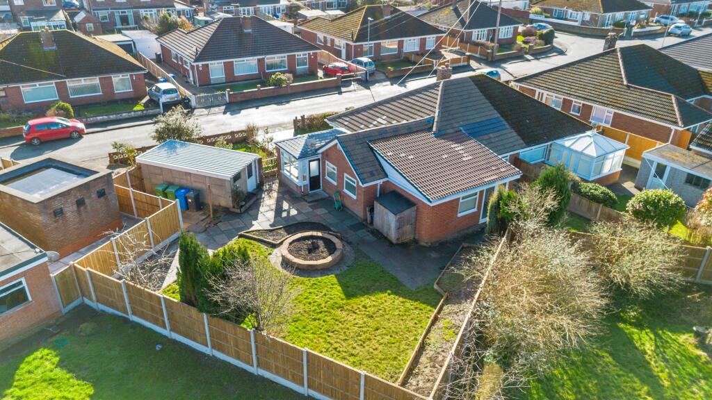 3-bed bungalow on St. Stephen Road, Penketh, WA5, £275,000