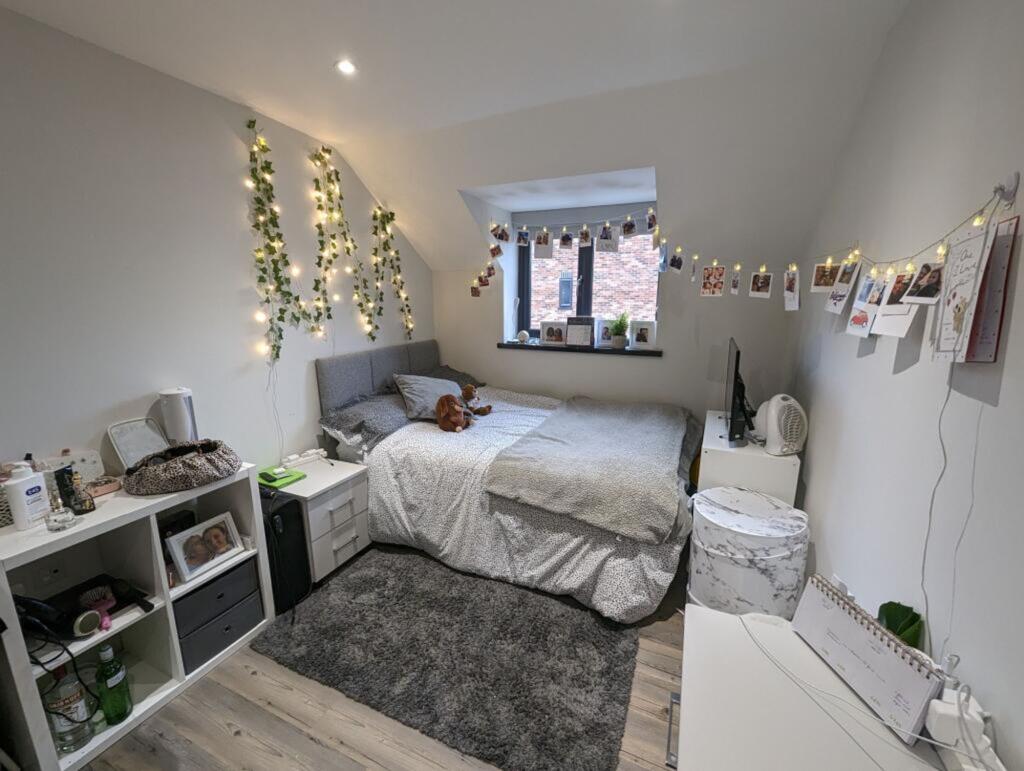 House in Bristol, Highbrook Park, Winterbourne - View 3
