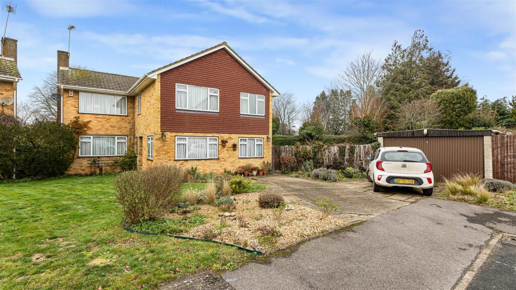 Main image of property: Oakmead, Meopham
