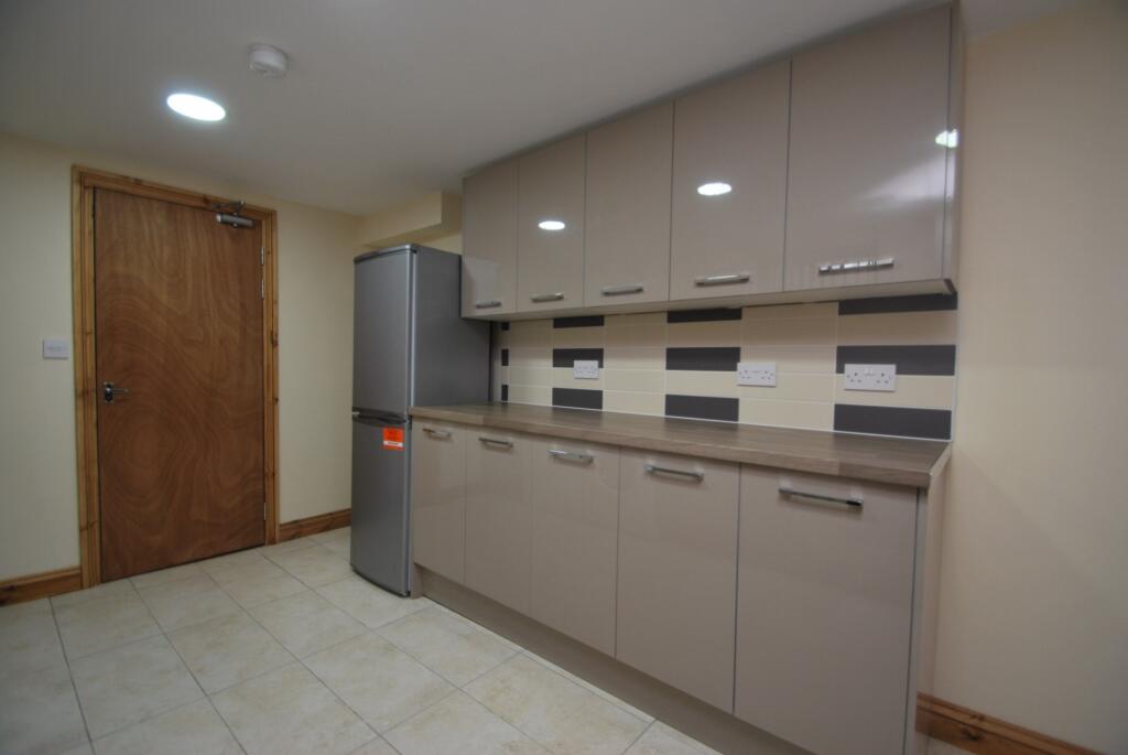 House in Cardiff, Maindy, Cathays - View 3