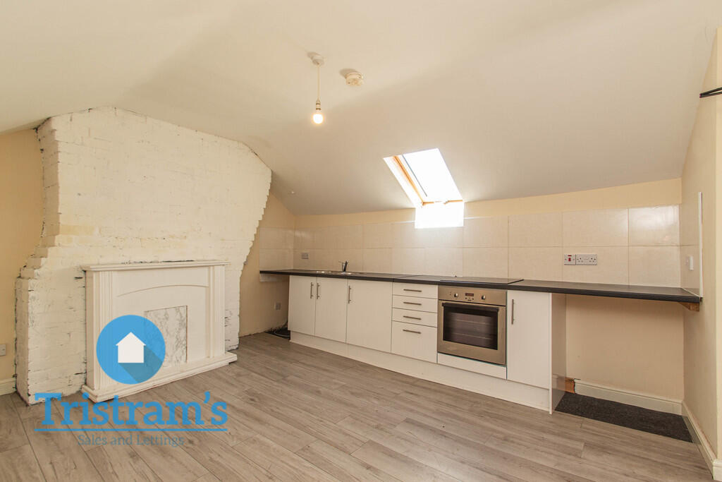 Apartment in Nottingham, Eastwood - View 2