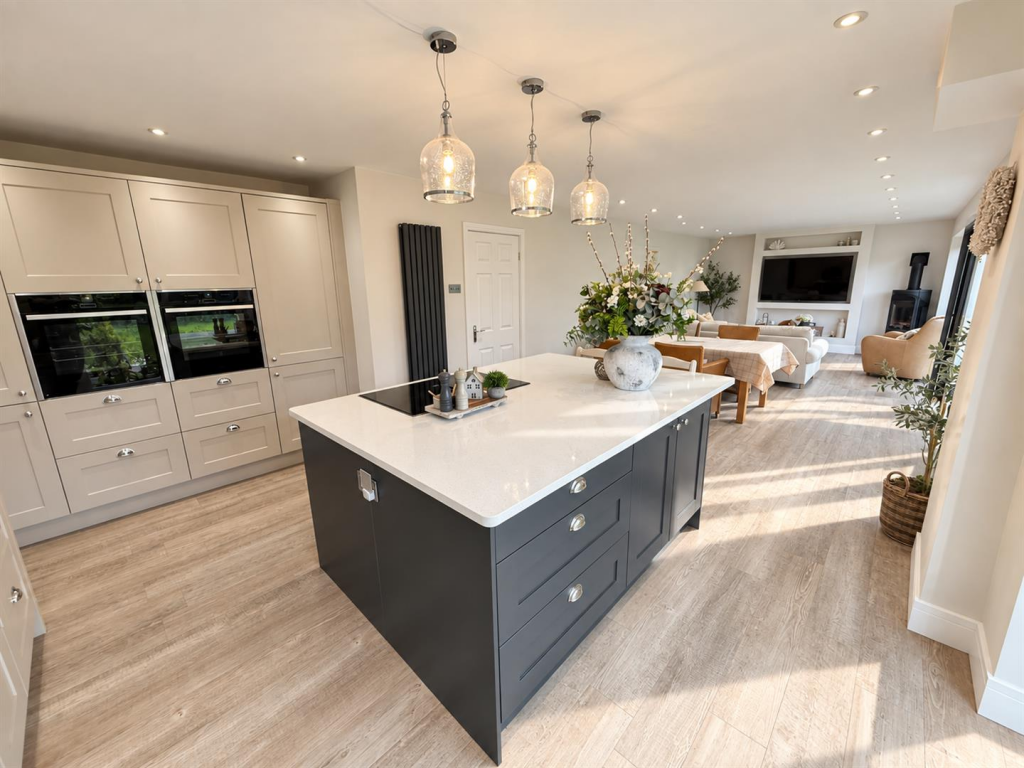 Brimstage Road, Heswall, Wirral photo 4