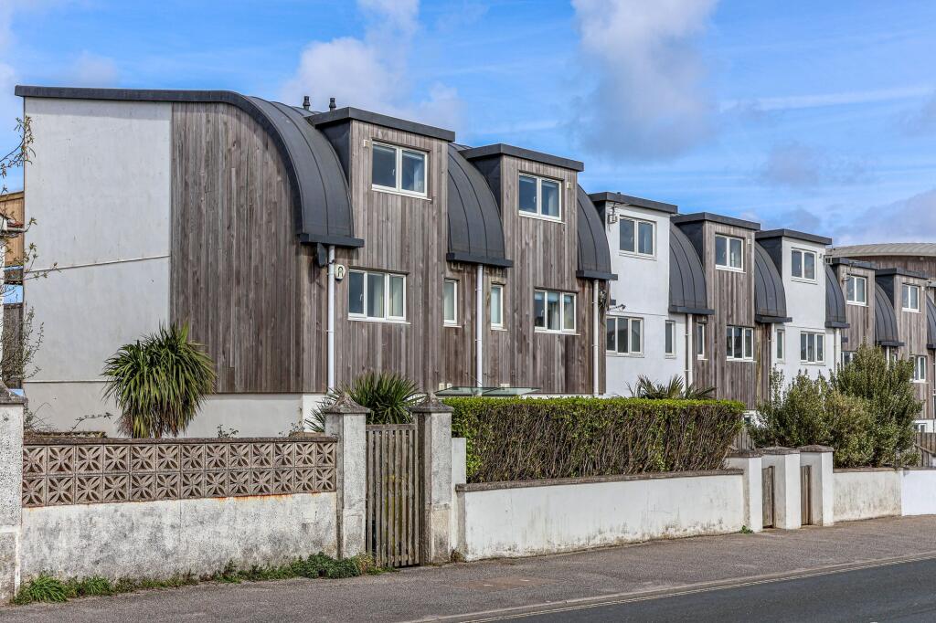 Main image of property: Pentire Avenue, Newquay, TR7