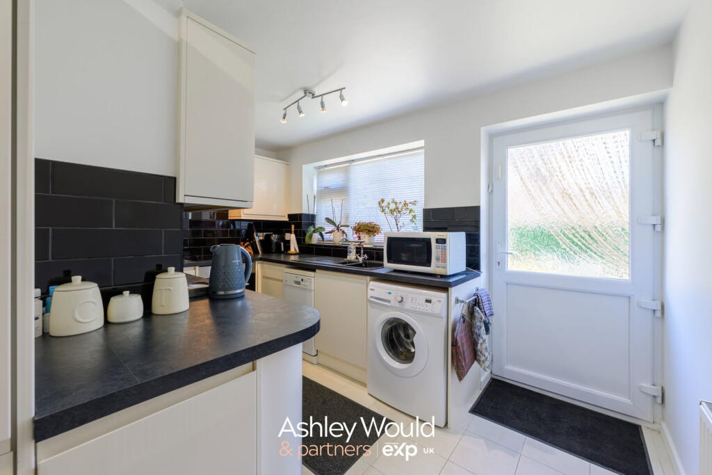 House in Sandwell, West Midlands - View 4