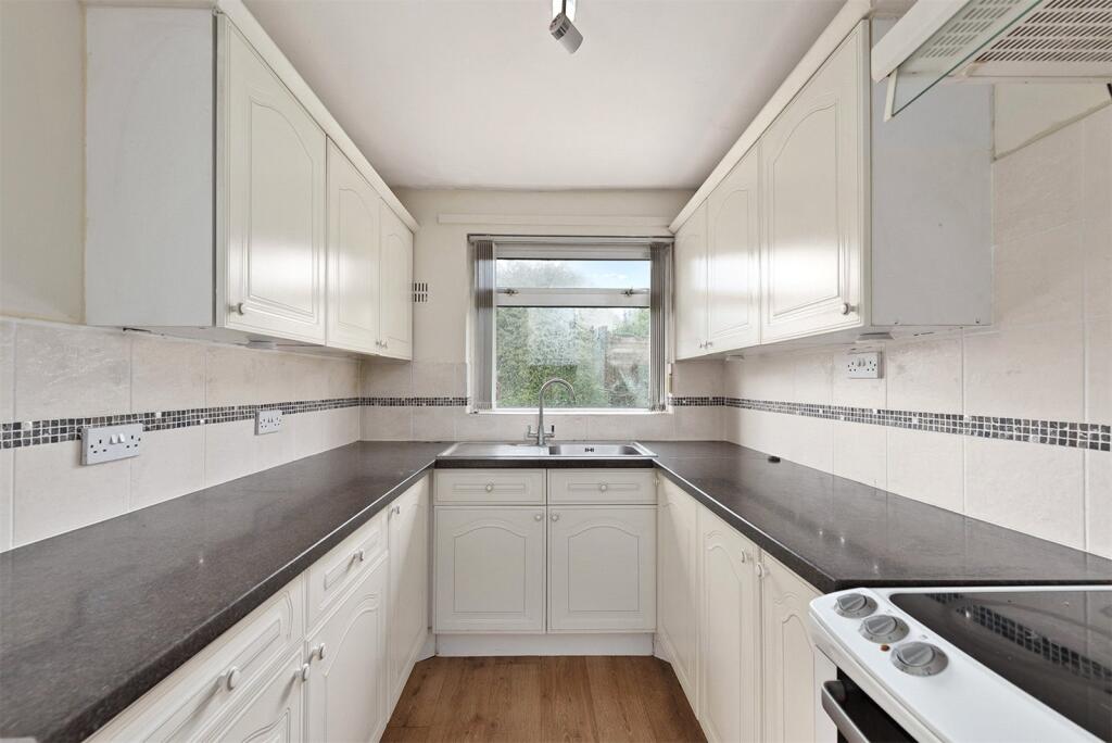 House in Plymouth - View 4