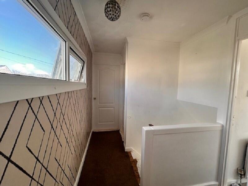 Sandford Close, Bransholme, Hull, East Riding of Yorkshire. HU7 4HL photo 5